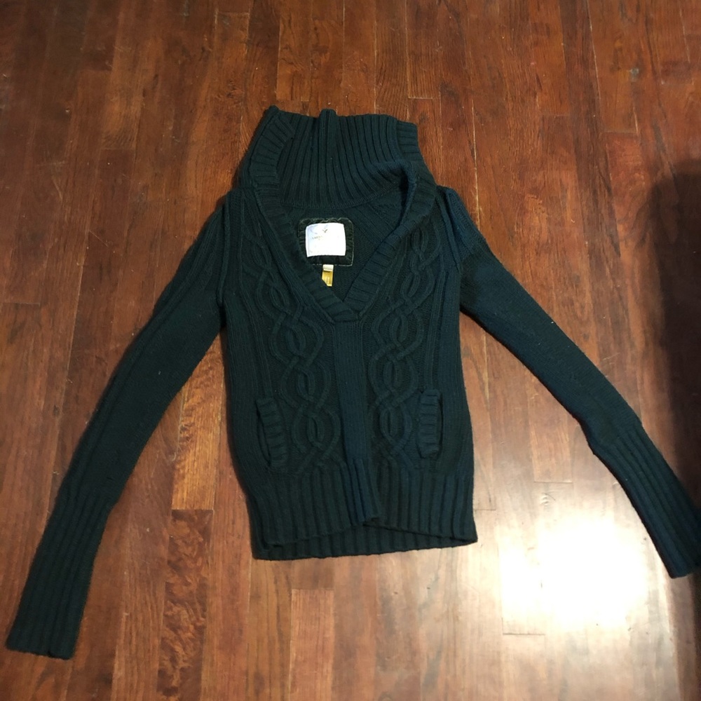 American Eagle Cable Sweater with pockets